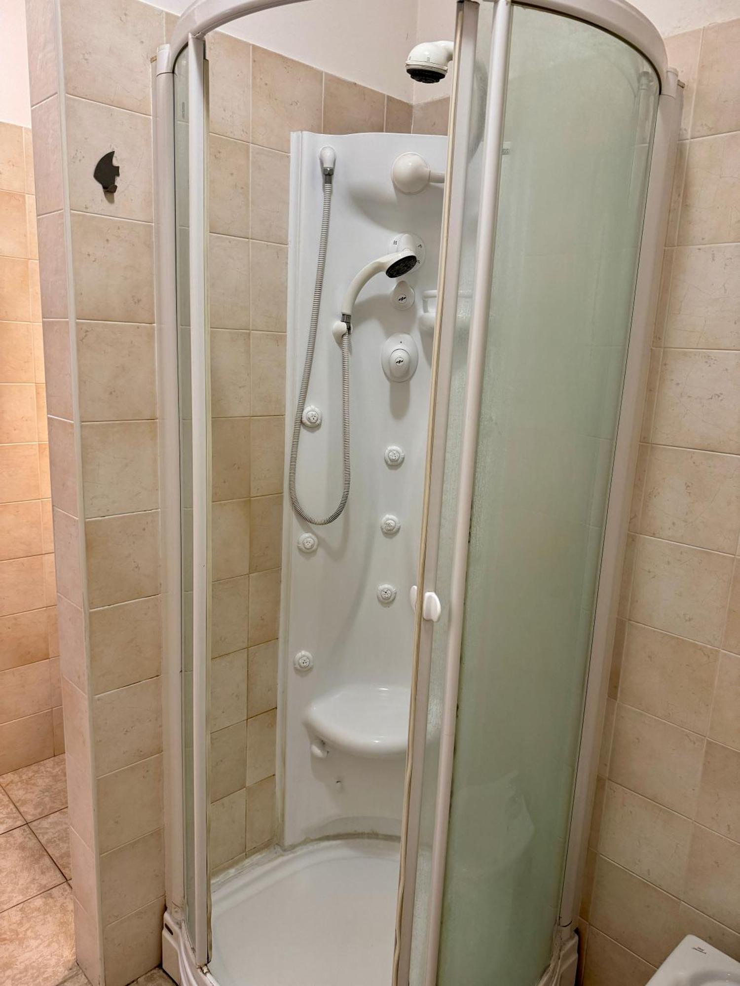 Apartment Capruzzi Бари Экстерьер фото